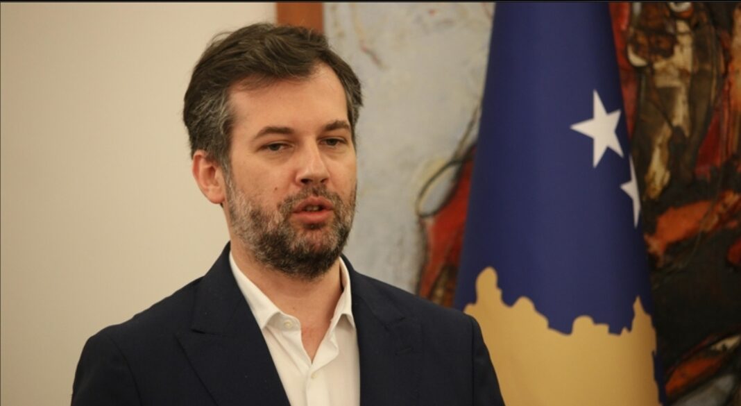 ministri-ceku:-debati-per-shtepine-e-xhafer-deves-e-ka-origjinen-ne-serbi,-objekti-ka-nevoje-per-restaurim